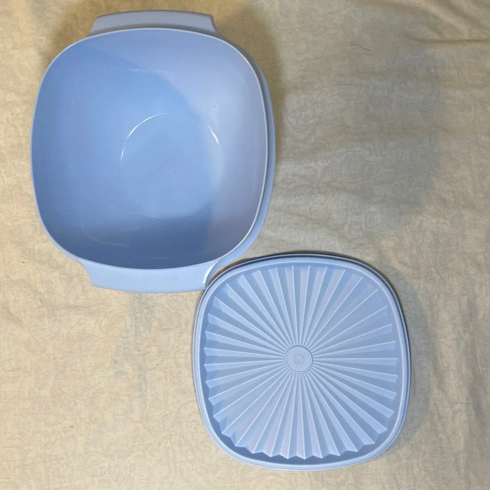 Tupperware beautiful vintage